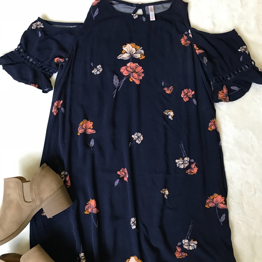 Xhiliration Cold Shoulder Floral Dress